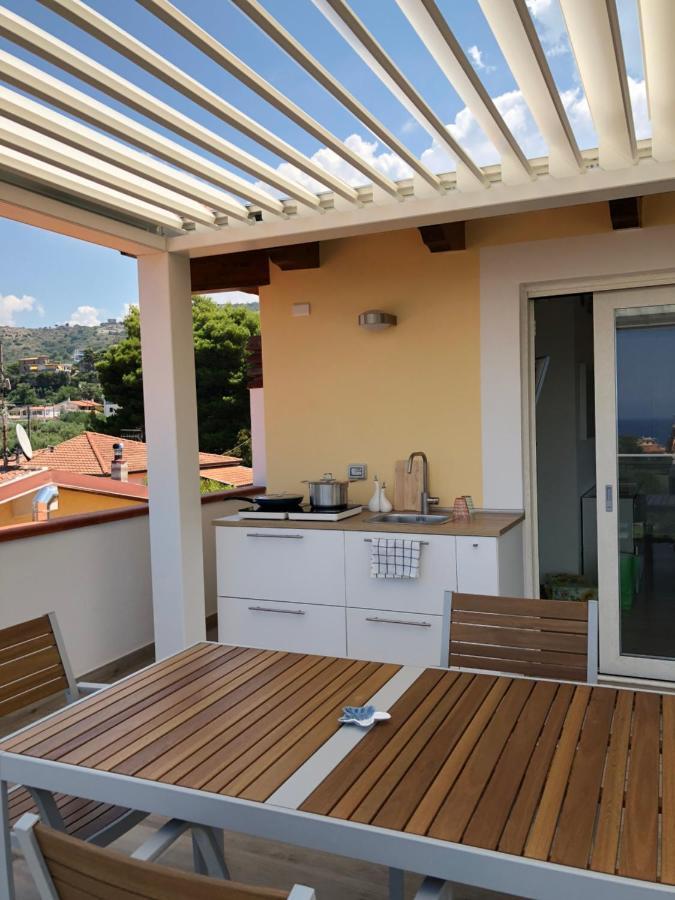 La Suite Sul Corso Санта-Марія-ді-Кастеллабате Екстер'єр фото